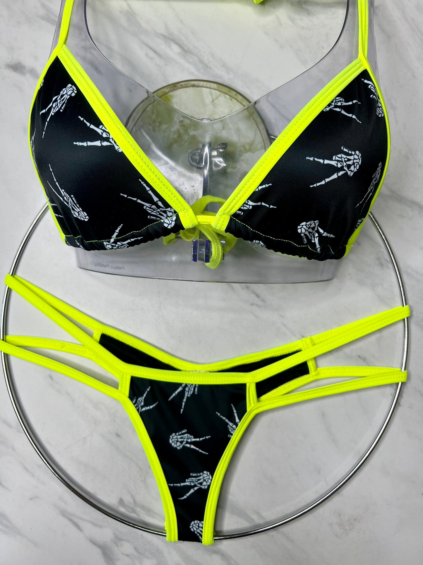 Skull Peace Bottom