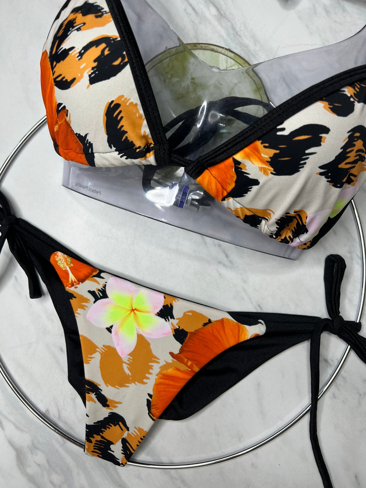 Hibiscus Triangle Top