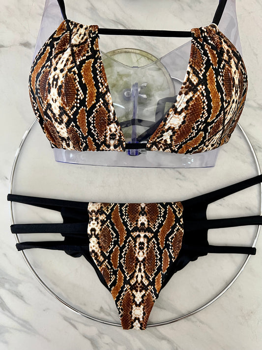Cobra Reversible Bottom