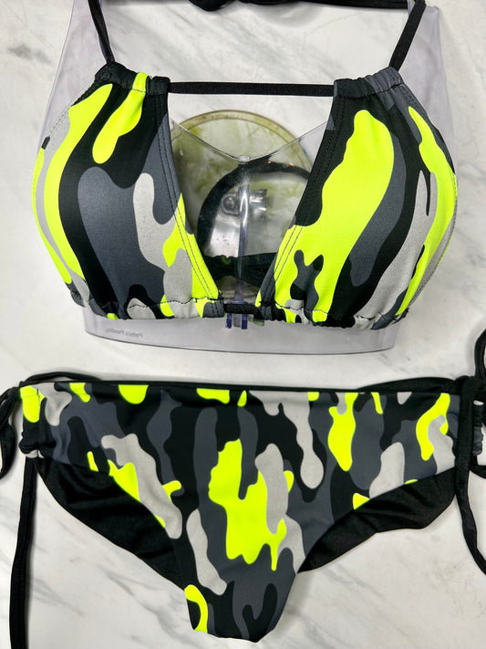 Neon Camouflage Fuller Bottom