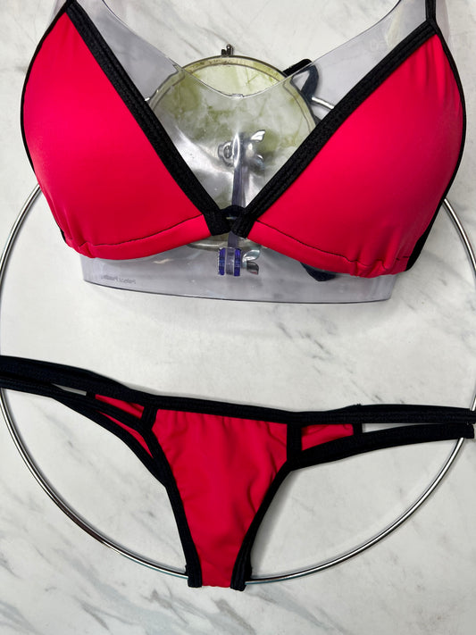 Carminio Triangle Top